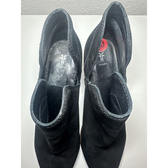 Frye Black Ankle Boots with Brown Heel - Picture 7 of 11